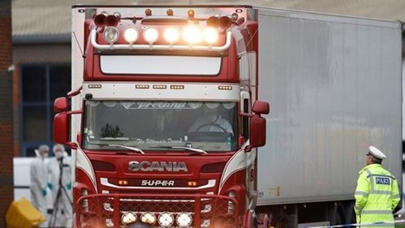 Vụ 39 thi thể trong xe tải ở Anh: Bắt giữ thêm đối tượng liên quan