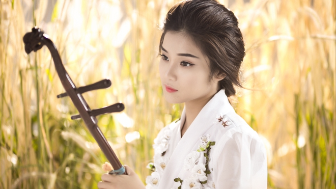Hoàng Yến Chibi ra mắt MV ca nhạc cổ trang sau 4 tháng 'mất tích'