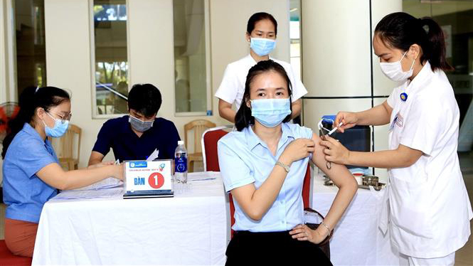Dịch Covid-19 ngày 30/10: Hà Nội thêm 42 ca, trong đó có 20 người đã tiêm đủ 2 mũi vaccine