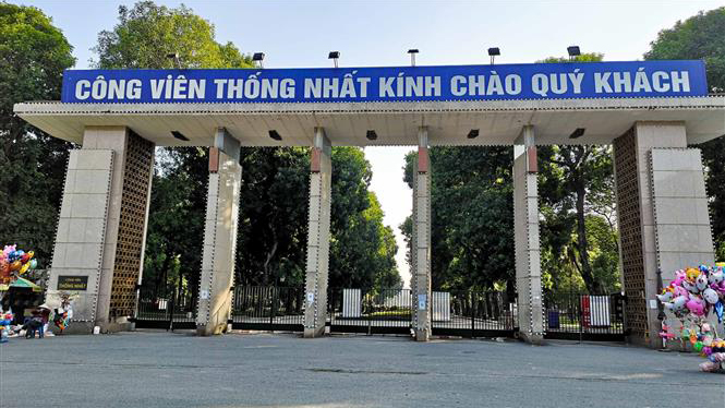 Dịch Covid-19 tối 28/11: Hà Nội thêm 301 ca mắc, tạm thời phong tỏa Công viên Thống Nhất