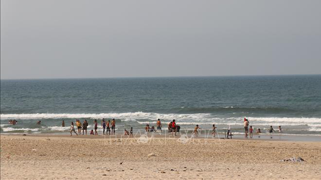Mở rộng tìm kiếm 2 du khách mất tích khi tắm biển tại Bình Thuận