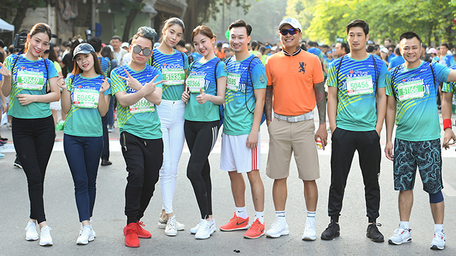 Dàn sao Việt chạy marathon gây quỹ ủng hộ trẻ em 