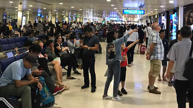 Bộ Giao thông Vận tải chỉ đạo giải toả ùn tắc sân bay Tân Sơn Nhất
