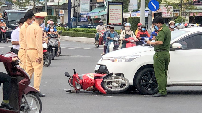 Hà Nội: Hai vụ tai nạn giao thông đường bộ nghiêm trọng làm hai người chết