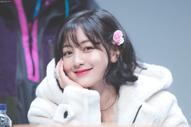 Blackpink, Jennie, Nancy, Momoland, Hwasa, Mamamoo, Gfriend Eunha, Seunghee CLC, Jihyo, Twice, nữ thần Kpop, mặt mộ sao Kpop, Nancy gif,