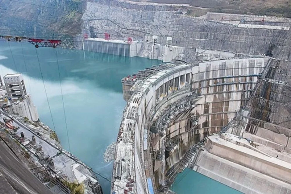 В каком районе находится самая крупная гэс. ГЭС «Силоду», Китай. ГЭС Байхэтань в Китае. Плотина Силоду ГЭС. Плотина Байхэтань.