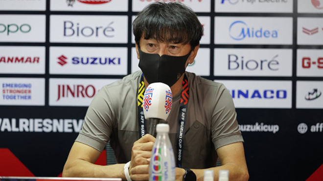HLV Shin Tae Yong không muốn đá 11m với Singapore