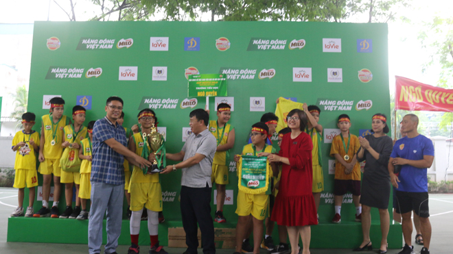 Kết thúc giải bóng rổ học sinh Tiểu học Hà Nội 2022