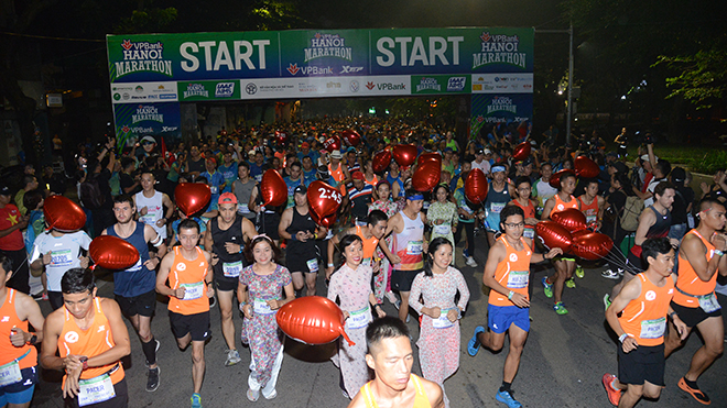 Hơn 7.000 VĐV tranh tài tại VPBank Hanoi Marathon 2019