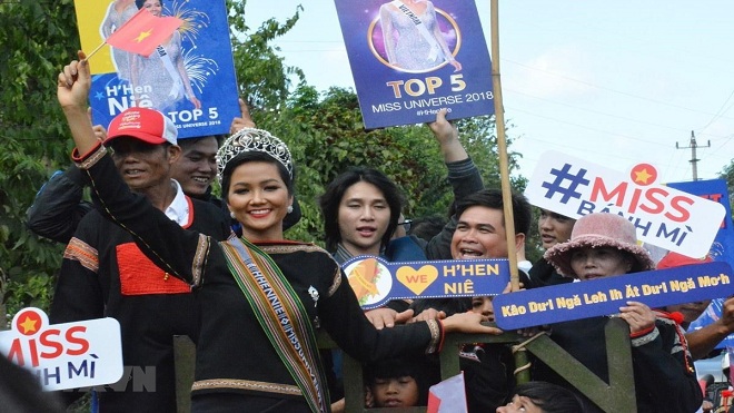 Hoa hậu H'Hen Niê 10 Gương mặt trẻ Việt Nam tiêu biểu năm 2018 