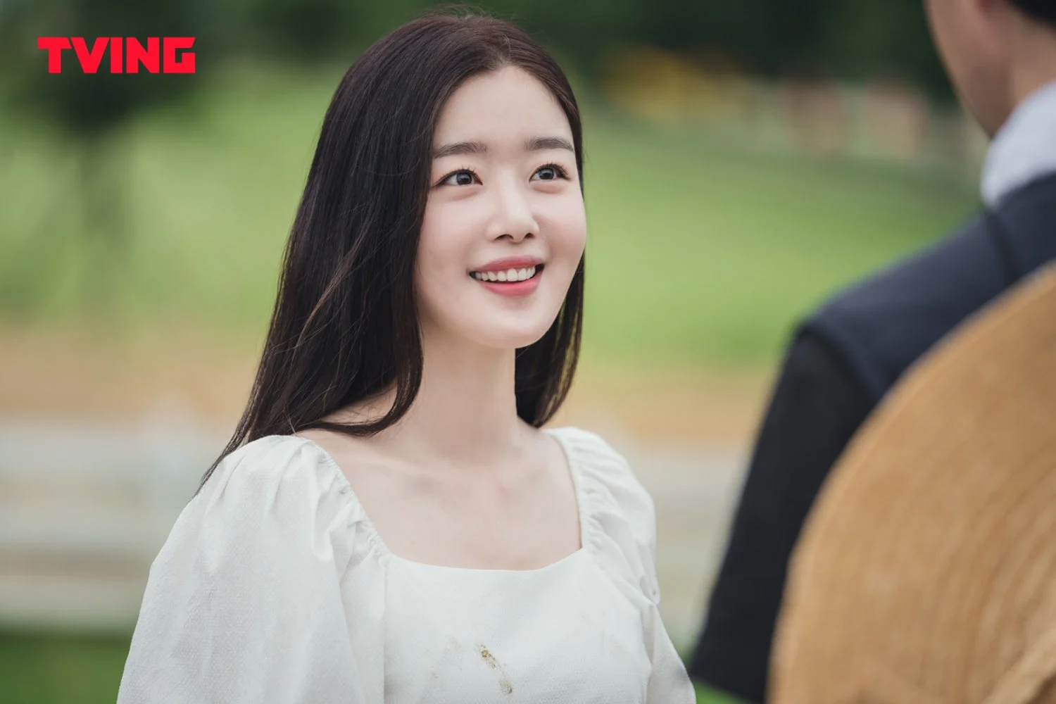 Idol lấn sân quyến rũ nhất phim Hàn: Đổi đời nhờ dao kéo thành công, đóng vai phụ vẫn nổi đình đám - Ảnh 4.