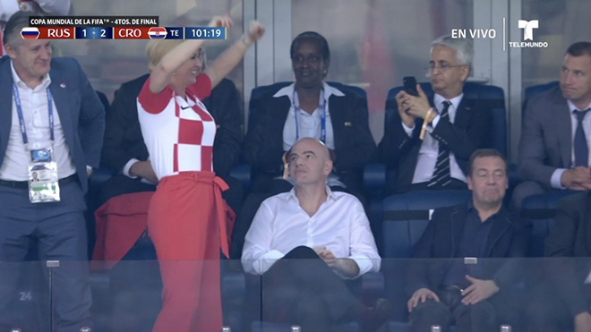 Những khoảnh khắc tuyệt vời từ nữ Tổng thống Croatia trong chiến thắng trước tuyển Nga