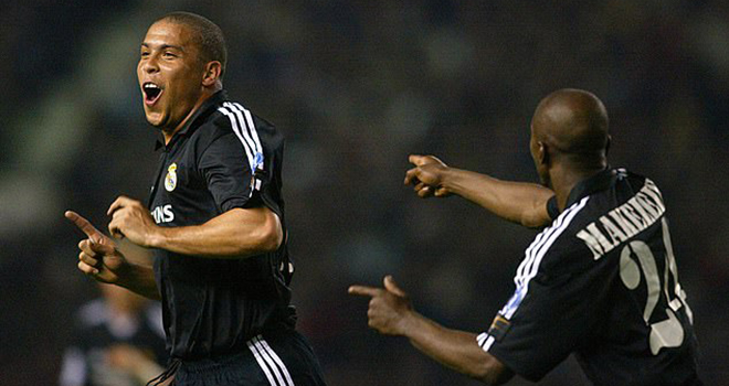 Bong da, bóng dá hôm nay, tin tức bóng đá hôm nay, MU, Ronaldo béo, người ngoài hành tinh, MU 4-3 Real Madrid, Real Madrid, CR7, Champions League, cúp C1 châu Âu, Beckham