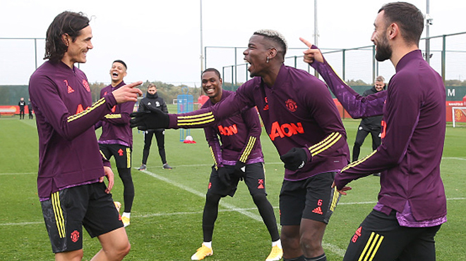 MU: Cavani và Maguire bất ngờ không có mặt trong trận đấu với PSG