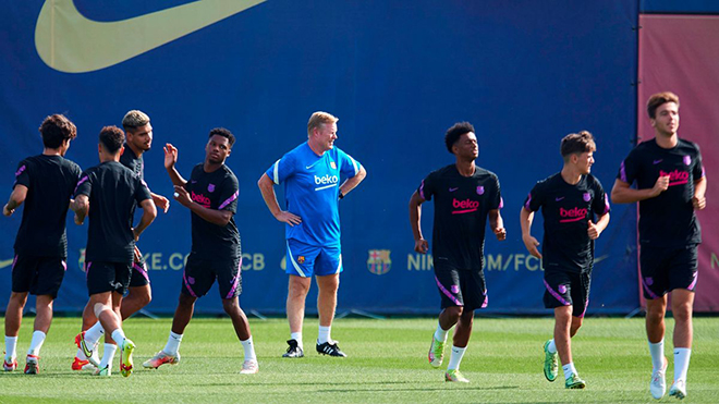 Barcelona, Chuyển nhượng Barcelona, Barcelona họp bàn việc sa thải HLV Koeman, Koeman, Ronald Koeman, tương lai Koeman, kết quả Barcelona vs Bayern Munich, Cúp C1, Barca