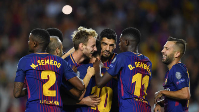 Barcelona 3-0 Juventus: Messi rực sáng, Barca công thủ đều hay