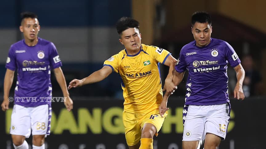 Hà Nội FC xin lỗi CĐV sau trận thua SLNA