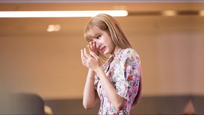 Lisa Blackpink Bật Khóc Khi Nhìn Thấy Người Hâm Mộ đặc Biệt Này Ttvh