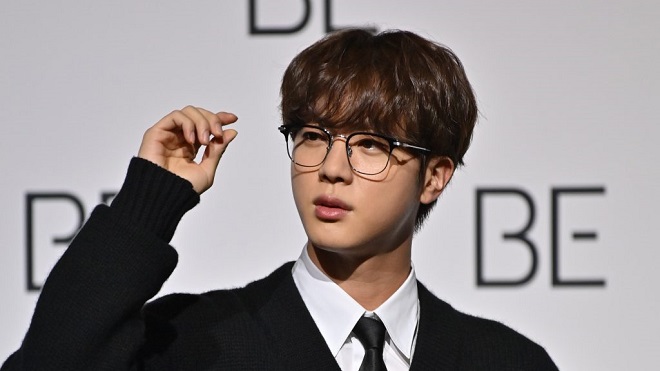 Jin BTS giúp tập đoàn lớn nhất Hàn Quốc tăng doanh thu thời trang gần gấp 4