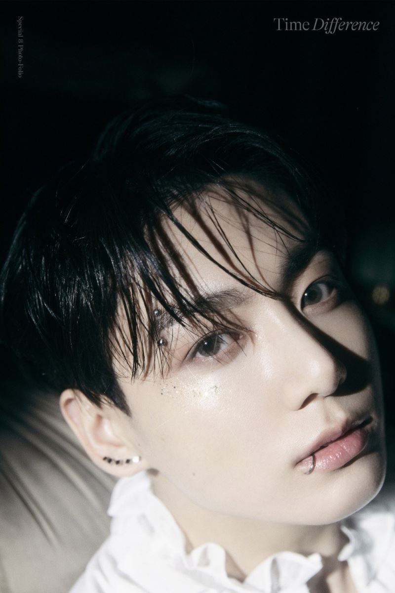 BTS, Jungkook, Jungkook ảnh HD ma cà rồng, Jungkook vampire, Jungkook photooshoot 2022, Jungkook handsome, Jungkook charming, Jungkook cute, Me My Self Jungkook Tim Diff