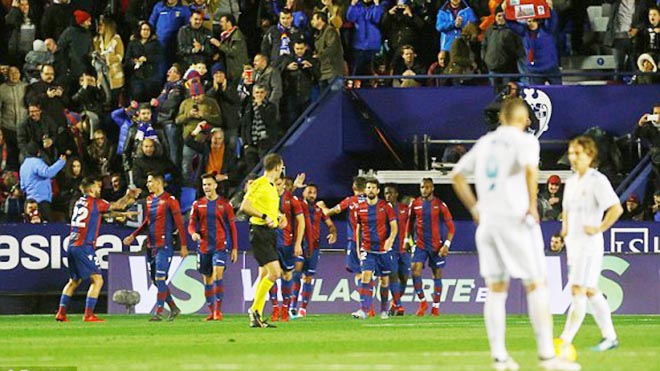 Levante 2-2 Real Madrid: Kém Barca 18 điểm, Zidane vẫn khẳng định chưa hết hy vọng