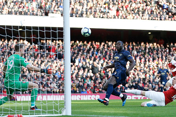 Kết quả bóng đá hôm nay, kết quả bóng đá, ket qua bong da, kqbd, kết quả Arsenal vs MU, video clip highlights Arsenal vs MU, bảng xếp hạng Ngoại hạng Anh, Matic, De Gea