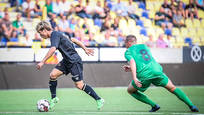 Công Phượng, Công Phượng ở Sint Truidense, Sint Truiden, Sint Truidense vs Mouscron, Công Phượng ra mắt Sint Truidense, giải vô địch Bỉ, Công Phượng dự bị, HAGL, STVV