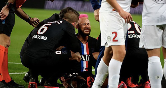 Bong da, bong da hom nay, Neymar, Neymar chấn thương, Neymar tổ chức sinh nhật, PSG, Thomas Tuchel, HLV Thomas Tuchel, Kylian Mbappe, Nantes vs PSG, lịch thi đấu Ligue 1
