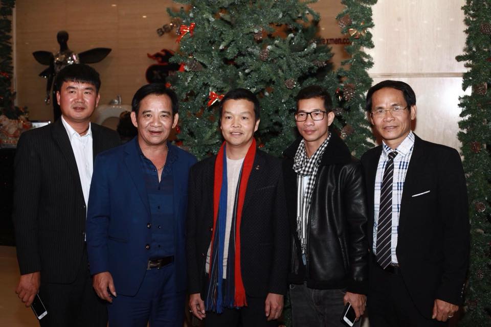 Các nghệ sĩ tại buổi ra mắt Ngoan lại không có quà 2