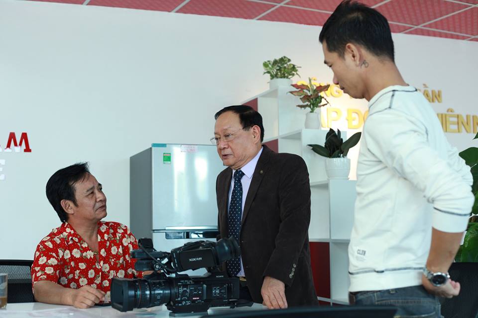  Hậu trường phim "Ngoan lại không có quà 2" 