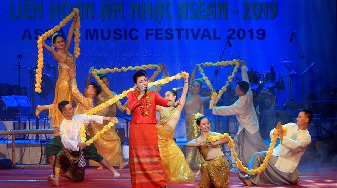 Khai mạc liên hoan âm nhạc ASEAN 2019: Nghệ sỹ tham gia phải nằm trong biên chế của đơn vị
