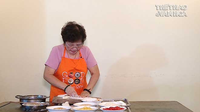 VIDEO: Nghệ nhân ẩm thực Ánh Tuyết tiết lộ hương vị đích thực của bánh Trung thu truyền thống