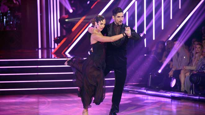 Sao truyền hình Mỹ dùng ‘Boy With Luv’ để nhảy tango, thừa nhận 'xiêu lòng' trước BTS
