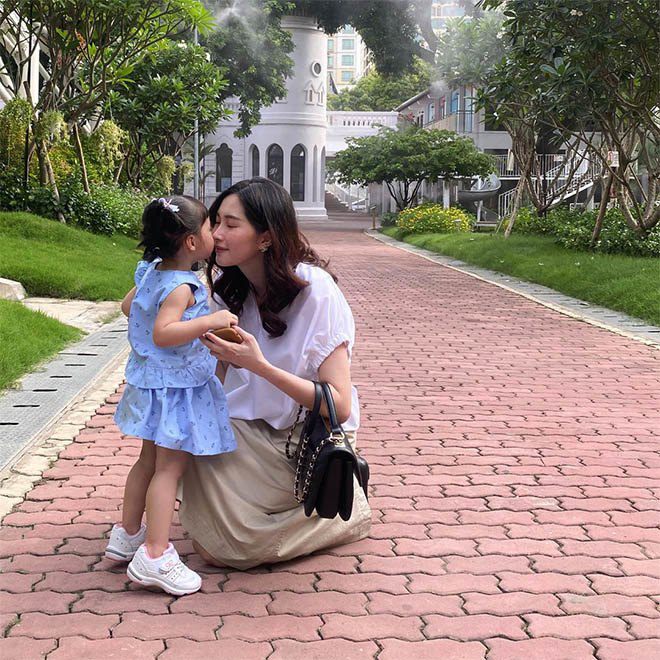 2 nhóc tỳ của Hoa hậu Đặng Thu Thảo: Con trai là bản sao bố doanh nhân, ái nữ được khen 1 điều - Ảnh 4.