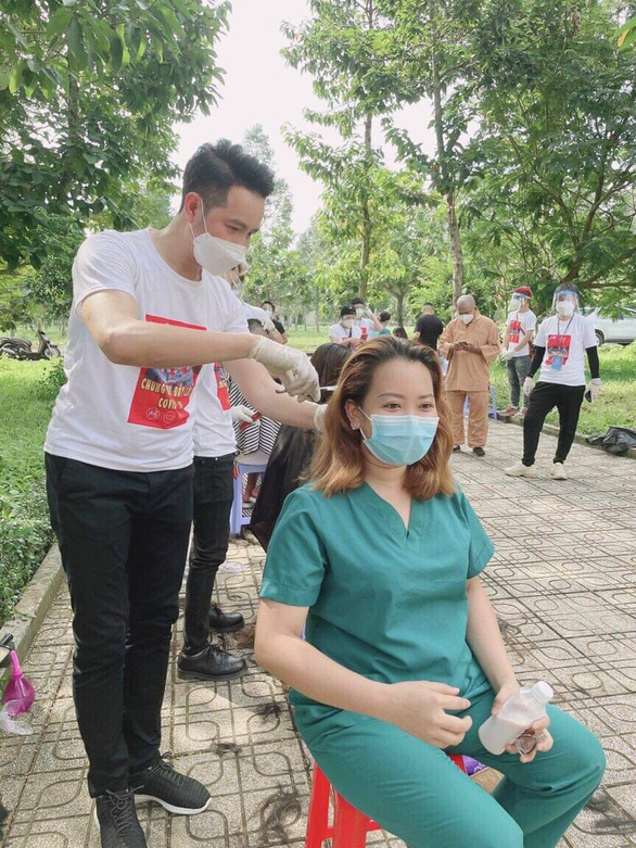 Sài Gòn ta thương, Nguyễn Phi Hùng, xem Sài Gòn ta thương tập 14, Sài Gòn ta thương tập 14, xem sai gon ta thuong tap 14, ca sĩ Nguyễn Phi Hùng, nguyen phi hung, sai gon ta thuong