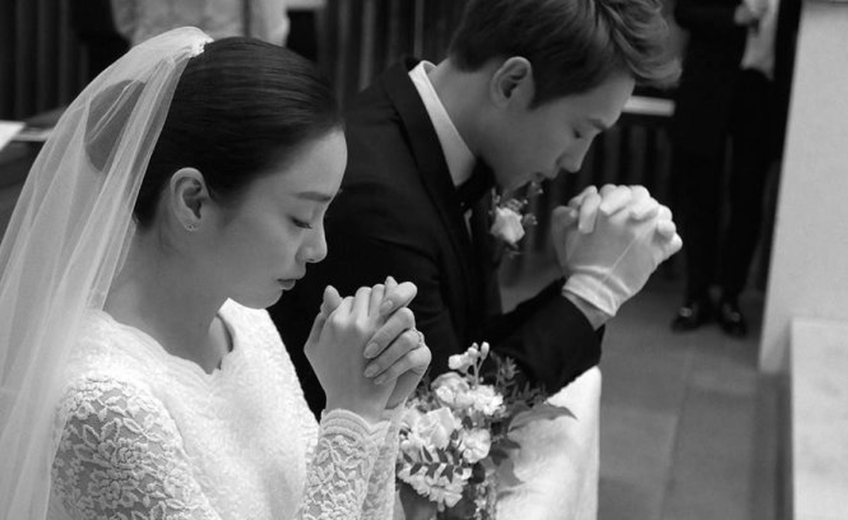 Bi Rain và Kim Tae Hee trao lời thề nguyện trong đám cưới bí mật hồi đầu năm nay