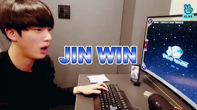 BTS. Jin BTS. Jin BTS chơi game cùng fan | TTVH Online