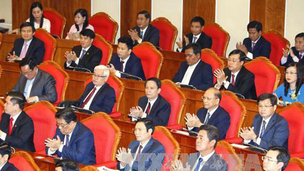 Kỷ luật cảnh cáo và thôi giữ chức Ủy viên Bộ Chính trị với đồng chí Đinh La Thăng
