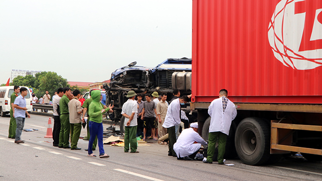 Tai nạn Hải Dương. Tai nan Hai Duong. Tai nạn giao thông Hải Dương ...