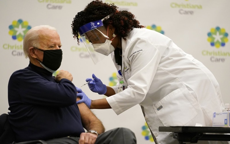 Hơn 1 triệu người Mỹ tiêm mũi đầu tiên vaccine Covid-19