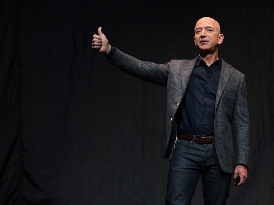 Tỷ phú Jeff Bezos, Tỷ phú Jeff Bezos bay vào vũ trụ trong tháng tới, Jeff Bezos