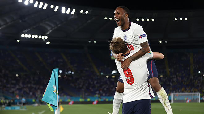 ĐIỂM NHẤN Anh 2-1 Đan Mạch: Anh thua bàn đầu tiên, song sát Sterling - Kane lại tỏa sáng