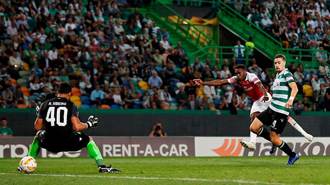 ĐIỂM NHẤN Sporting 0-1 Arsenal: Bản lĩnh Emery và cột mốc lịch sử cho Pháo thủ