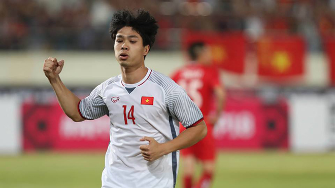 Công Phượng nói gì sau khi được bầu là Cầu thủ xuất sắc nhất trận gặp Lào?