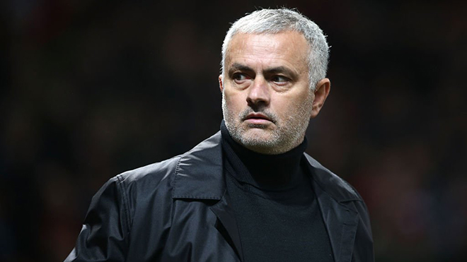 Jose Mourinho lần đầu lên tiếng sau khi bị M.U sa thải: Hãy để tôi đón Giáng sinh bình yên
