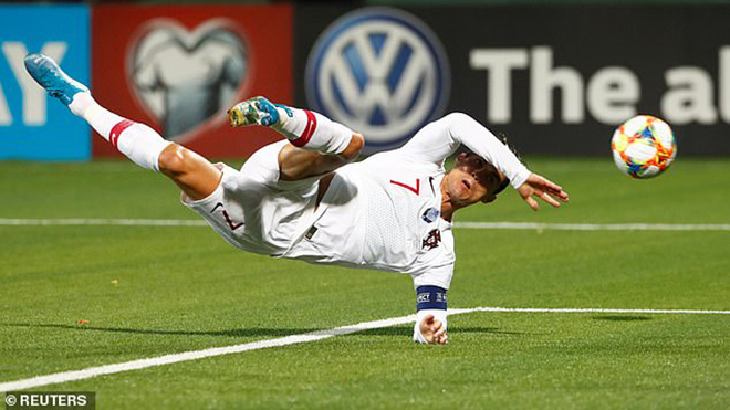 bong da, lich thi dau bong da, ket qua bong da, truc tiep bong da hôm nay, trực tiếp bóng đá, bong da hom nay, ronaldo, bồ đào nha, ronaldo lập poker, vòng loại euro 2020
