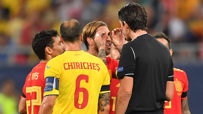bong da, truc tiep bong da hôm nay, lich thi dau bong da, trực tiếp bóng đá, bong da hom nay, ramos, sergio ramos, tây ban nha, trọng tài xin lỗi ramos