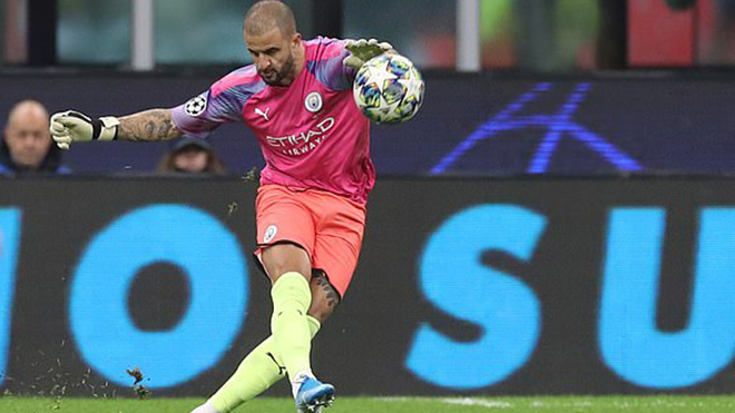 Ket qua bong da, kết quả bóng đá hôm nay, kết quả cúp C1, Atalanta vs Man City, Atalanta 1-1 Man City, Kyle Walker làm thủ môn, Ederson, Claudio Bravo thủ môn bất đắc dĩ