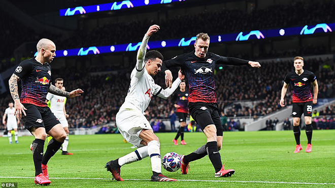 Tottenham 0-1 RB Leipzig: Mourinho ôm hận vì vắng Son, Kane và sai lầm ở hàng thủ